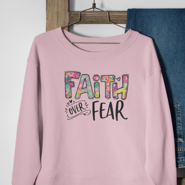 Christelijke Dames sweater - Faith over Fear