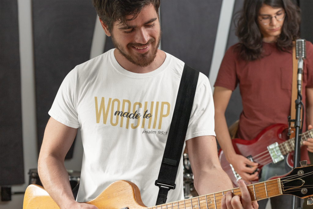 Made to Worship heren T-shirt