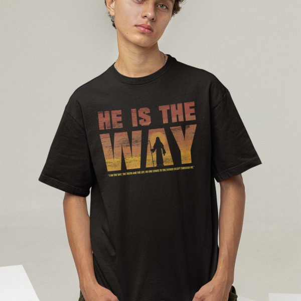 He is the Way - Christelijk heren T-shirt