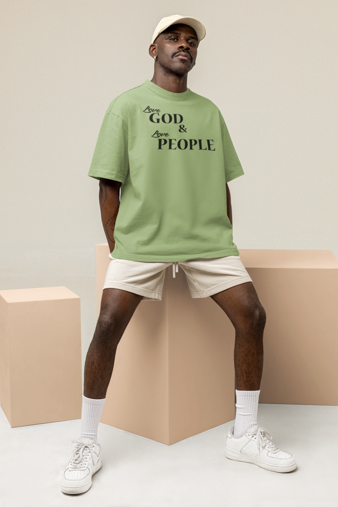 Love God, Love people – Christelijk heren T-shirt