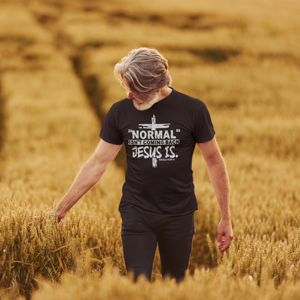 Normal isn't coming back, Jesus is!  - Christelijk heren T-shirt