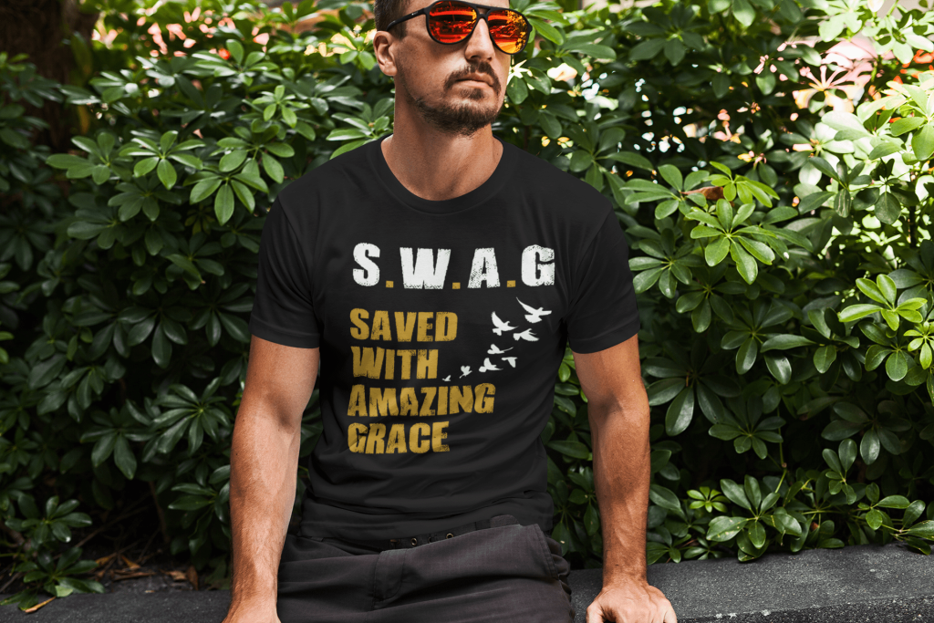 Saved with amazing Grace - SWAG - Christelijk heren T-shirt 