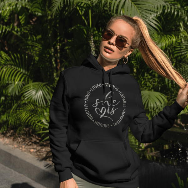 She is - Christelijke dames hoodie