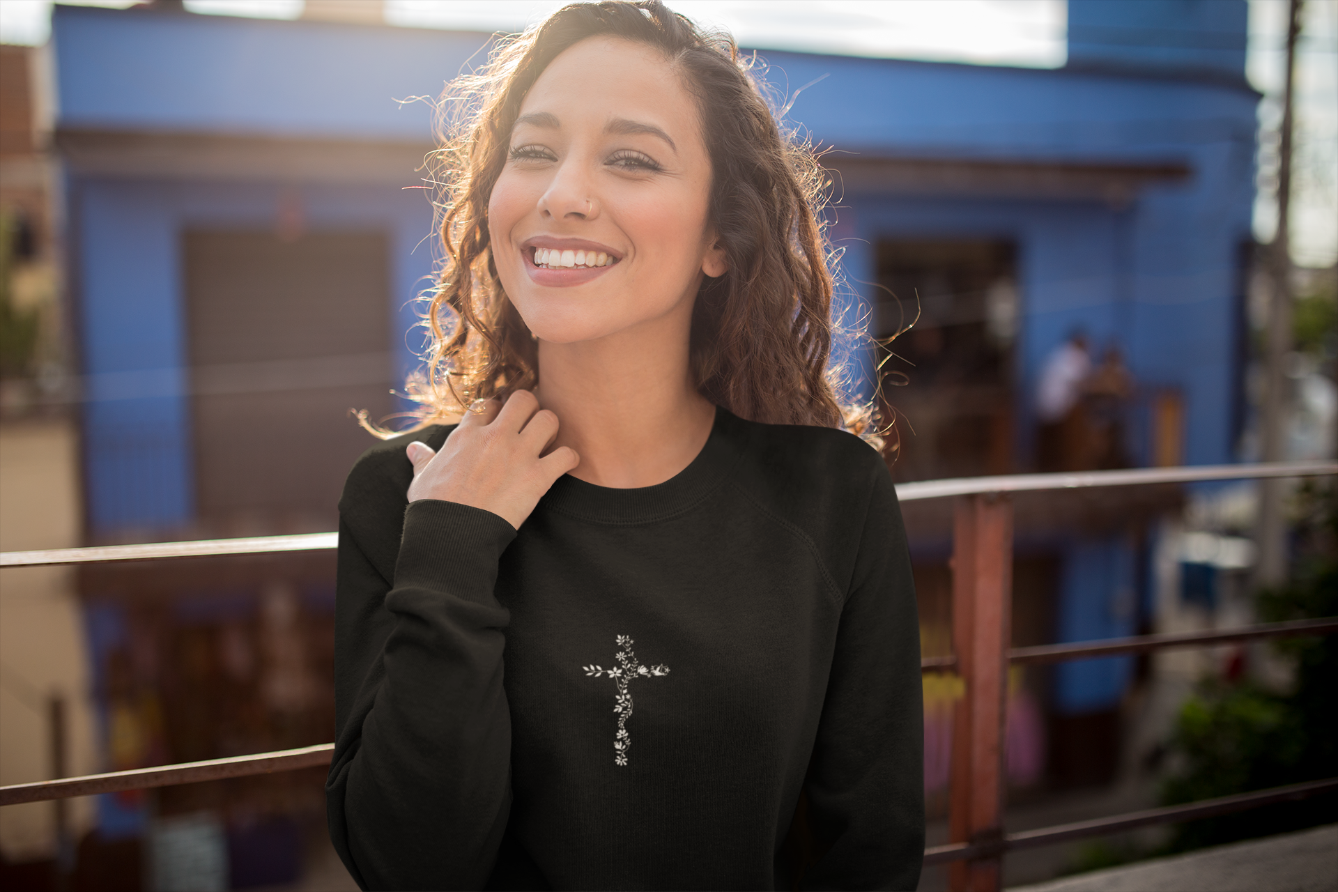 Christelijke Dames sweater - flower cross minimalistic- 20 kleuren